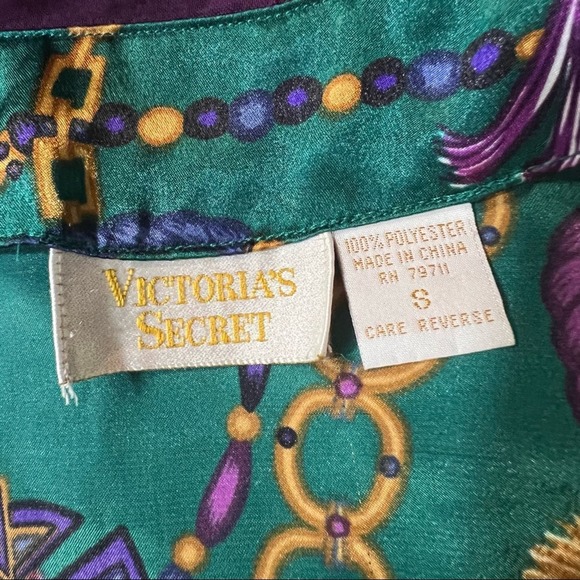 VICTORIAS SECRET🎄VTG Satiny PJ SET in teal & purple in a gold tassel print SZ S - Picture 9 of 16
